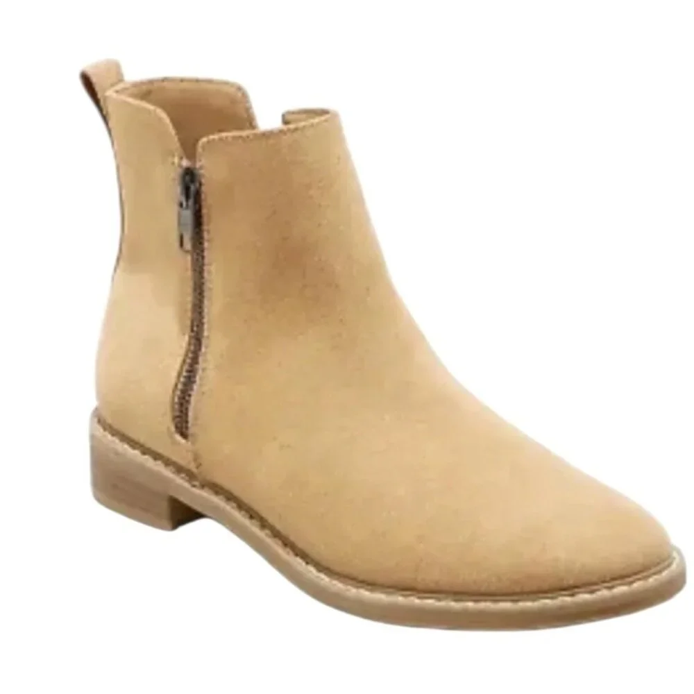 Universal Thread Tan Ankle Boots With Side Zipper And Memory Foam Insole  Size 7